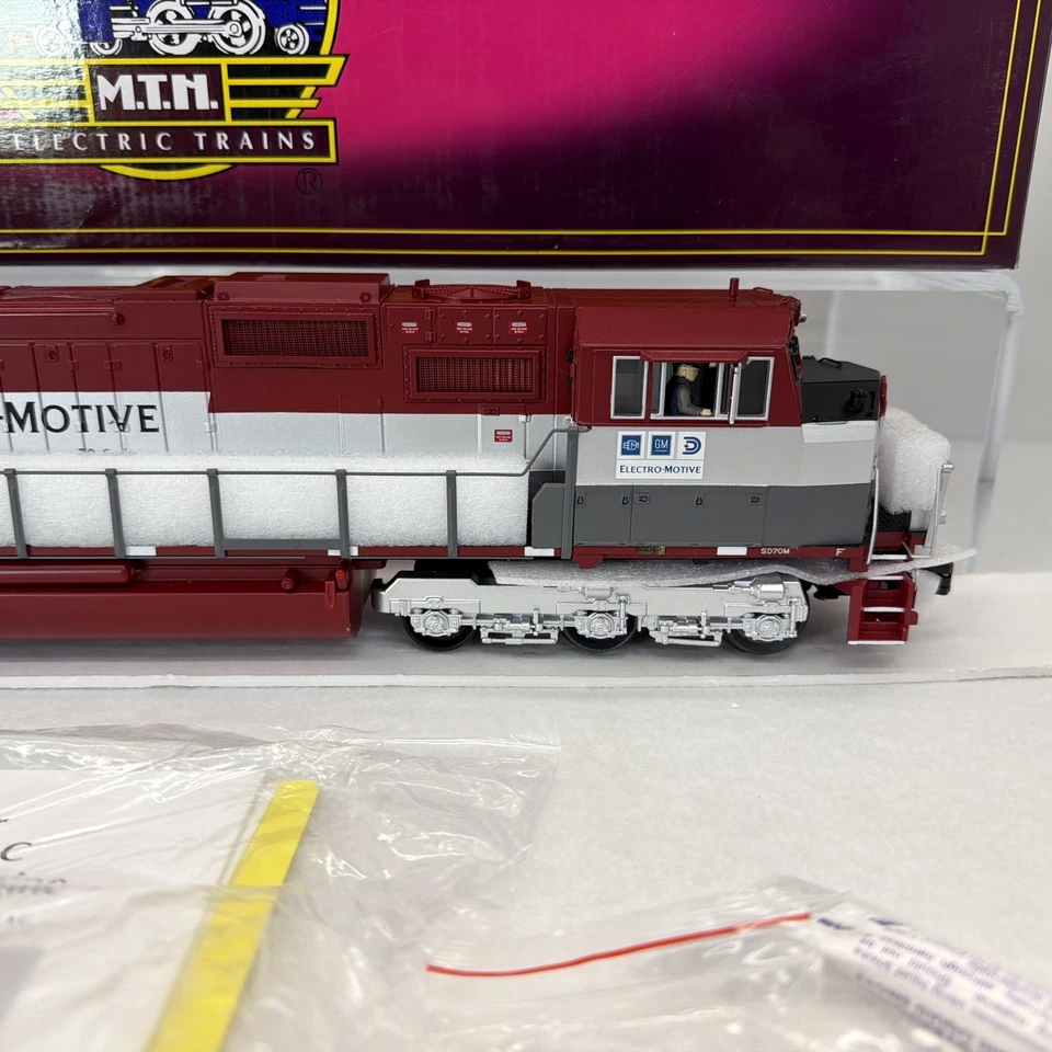 MTH Premier 20-2377-1 EMD SD70MAC Diesel PS.2 O Used BCR #7000 NO SOUND C-5 - Image 3 of 4