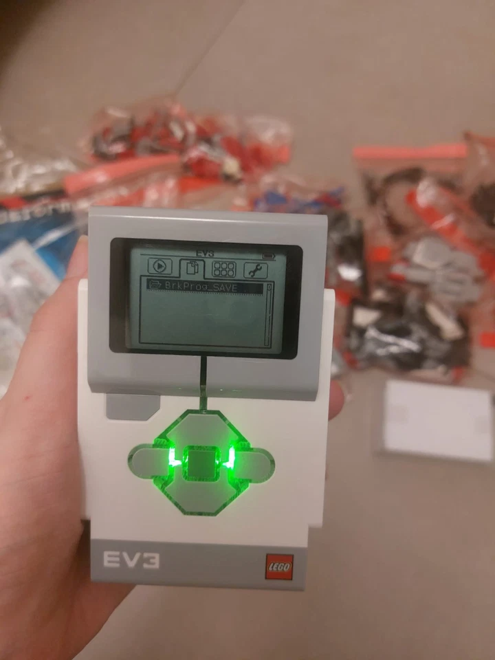 LEGO MINDSTORMS: Lego MINDSTORMS EV3 (31313) - Image 4 of 4