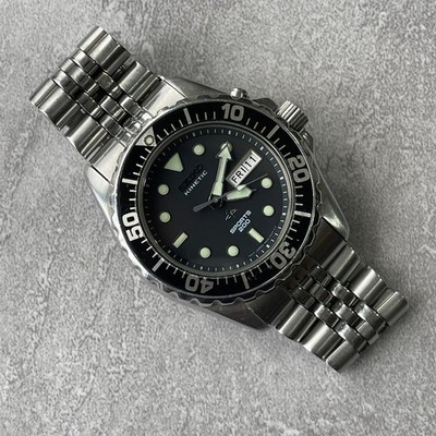 SEIKO Kinetic Sports 200 Diver's 5M43-0A40 Herrenuhr