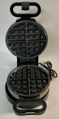 Toastmaster Flip-Over rotating Waffle Maker Model TM-285WM