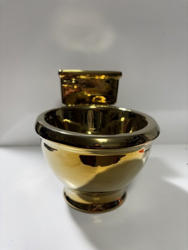 Big Mouth Toilet Mug Gold Ceramic Funny Gag Gift Perfect for Coffee Tea - Picture 3 of 13
