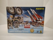 + Renwal 1:32 Scale Mobile Anti-Aircraft Guided Hawk Missile Plastic Kit 85-7813