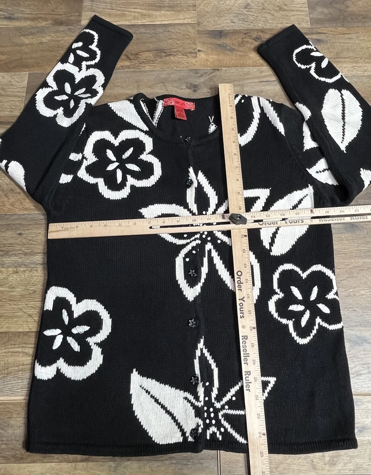 Suéter cárdigan floral negro/blanco SKYR TALLA M para mujer  Foto 4 de 4