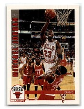 1992 NBA Hoops #30 Michael Jordan Chicago Bulls 202520