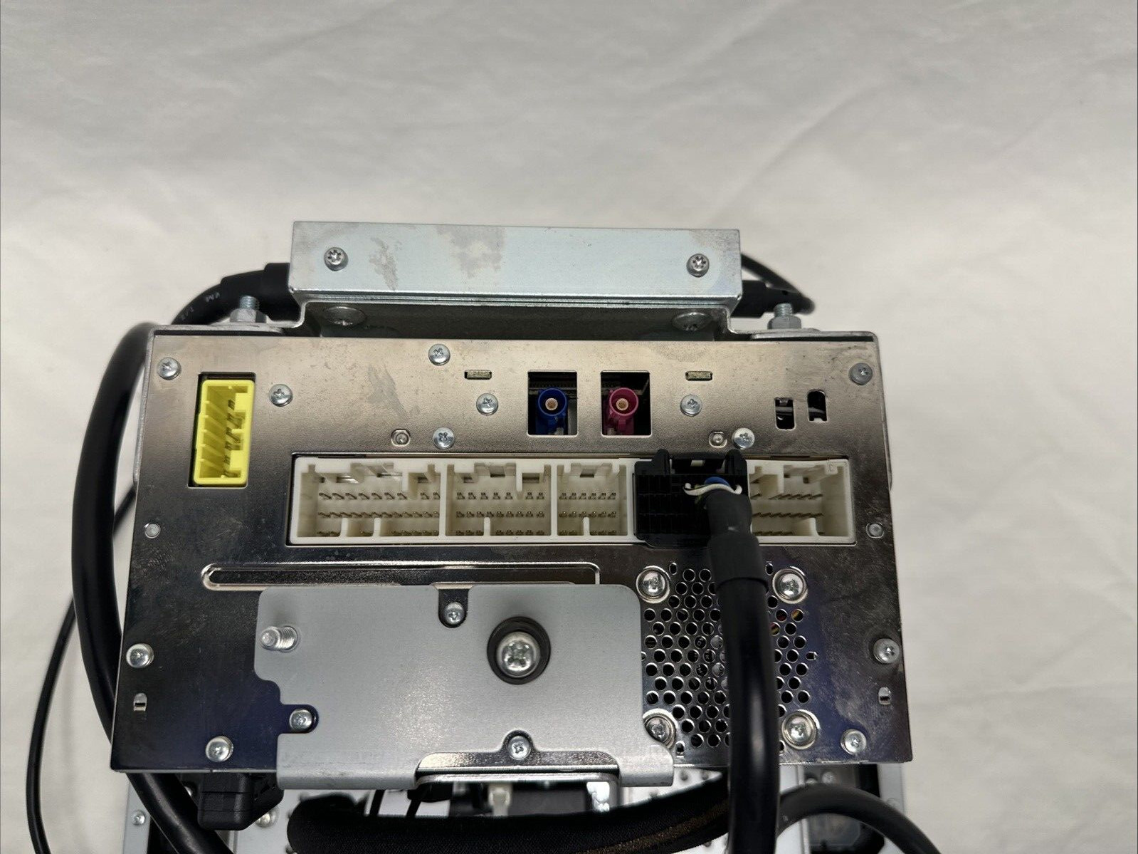09-10 Maserati Quattroporte M139 Command Head Unit Navigation Radio OEM Read