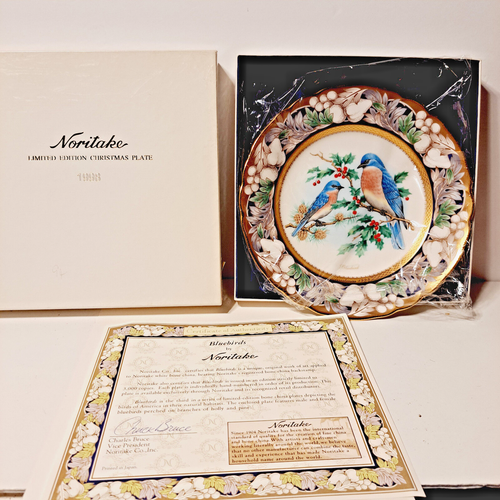 Noritake Limited Edition Christmas Plate 1998 Bluebirds w/COA 3rd in