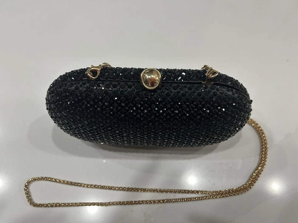 Cartera Badgley Mischka Joya Noche Ovalada con Cuentas “Un Lujo para Ocasiones Especiales” Foto 4 de 4