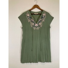 Boho Mi Ami Women Medium Olive Green Embroidered Floral V-Neck Tunic Dress