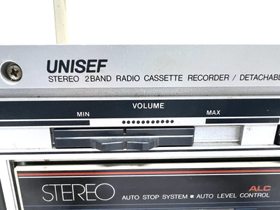 Vintage Unisef Model Z-1000 Stereo 2 Band Radio Cassette Recorder