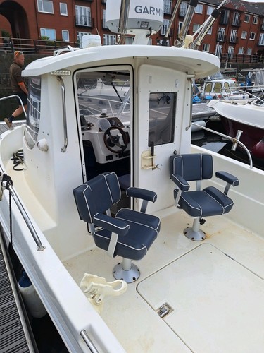 Quicksilver 620 Pilothouse With Mariner 80 Hp Engine - Picture 2 of 9