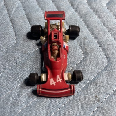 Summer Formula 1 Racing Car 44