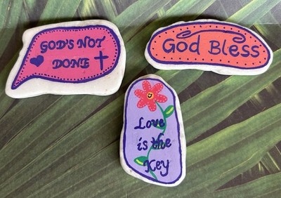 3 Purple Pink God Bless Faith Love Flower Rocks Art Hand painted Yard Garden NEW