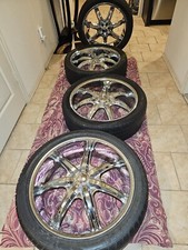 U2 35s 22 Inch Chrome Rims In Good Condition. Rims Are Straight With No Flaking. U2 35s 22 Inch Chrome Rims In Good Condition. Rims Are Straight With No Flaking.
