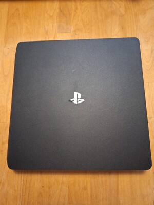 PS 4 konsole + Controller + Spiele (FIFA19, Knack2, God of War, GTA5), Ladedock