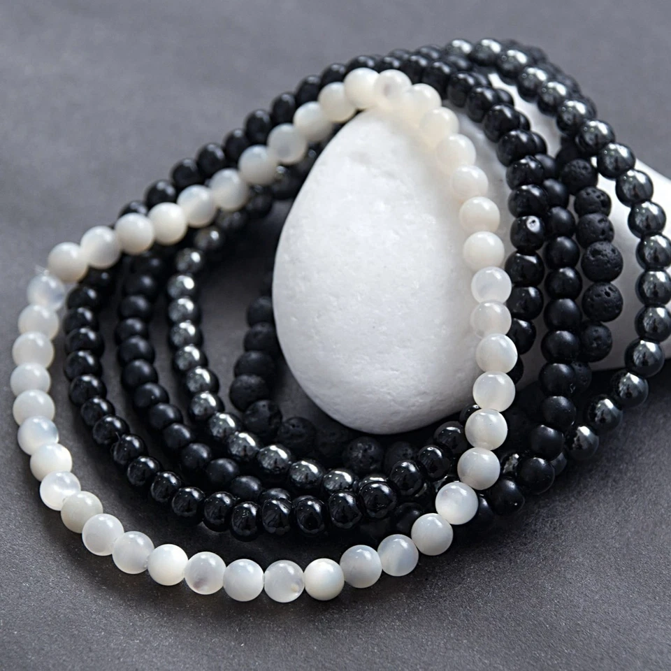 Brazalete elástico de piedras preciosas de abulón blanco de 4 mm Foto 3 de 3