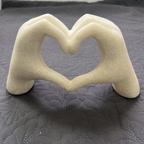 Heart Shape Statue, Heart Hands Gesture Decoration Home Decor for Living - Picture 6 of 7