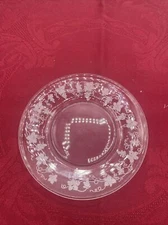 Vitnage Glass Etched Engraved Grape Vine Pattern Plate 5”
