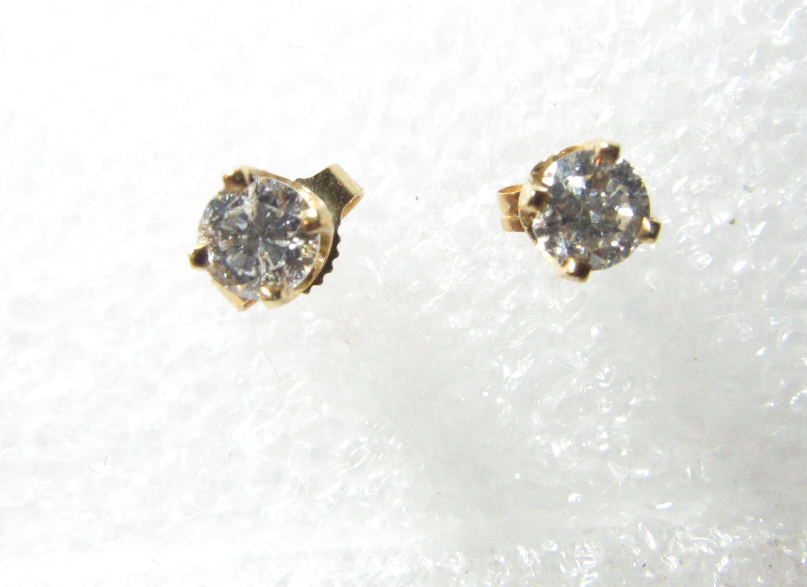 SOLID 14K GOLD STUD EARRINGS WITH ROUND BRILLIANT… - image 1