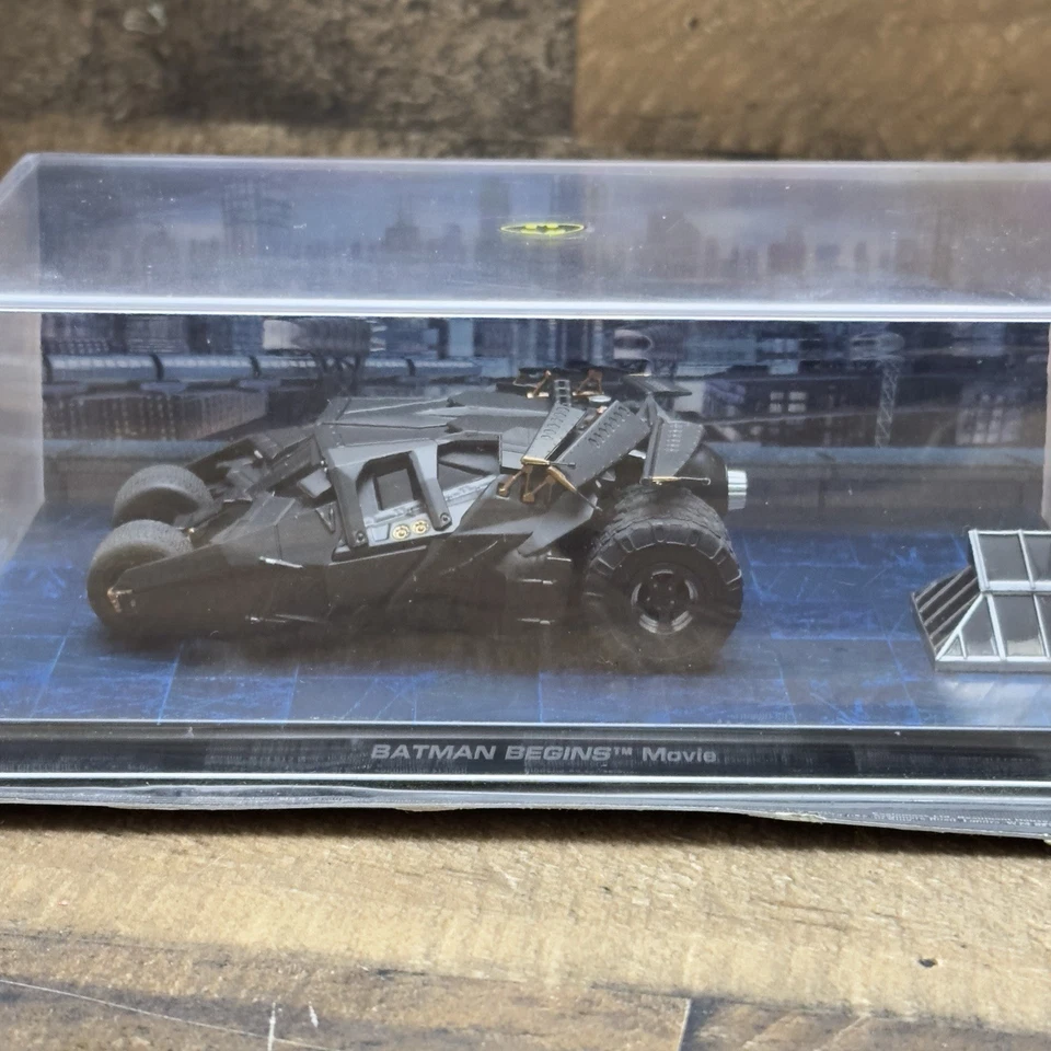 Batman Begins & Classic TV Series Batmobile Die Cast Eaglemoss Collectors Models - Image 2 of 4