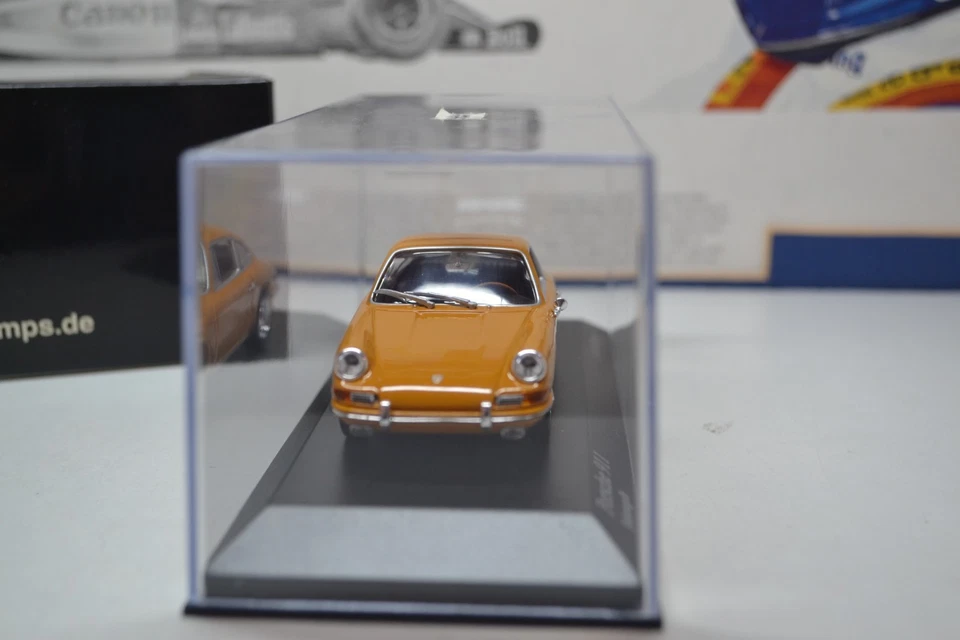 MINICHAMPS - 1964 PORSCHE 911 - YELLOW - 1/43 scale model car 430 067124 - Image 4 of 4