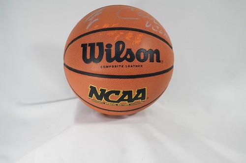 2017 UCONN Signed NCAA Special Edition Basketball by HOF Coach Jim Calhoun - Picture 2 of 5