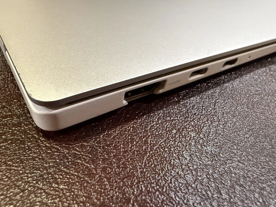 Samsung Galaxy Book2 Pro 13.3" OLED 512GB SSD, Intel i7 1260p 16GB RAM Win11 Pro Foto 3 de 4