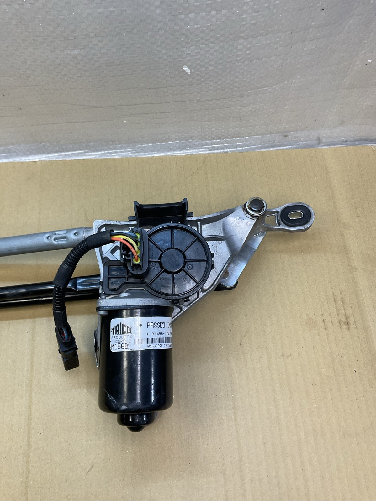 14-20 Maserati Quattroporte Front Windshield Wiper Mechanism 670007561 OEM