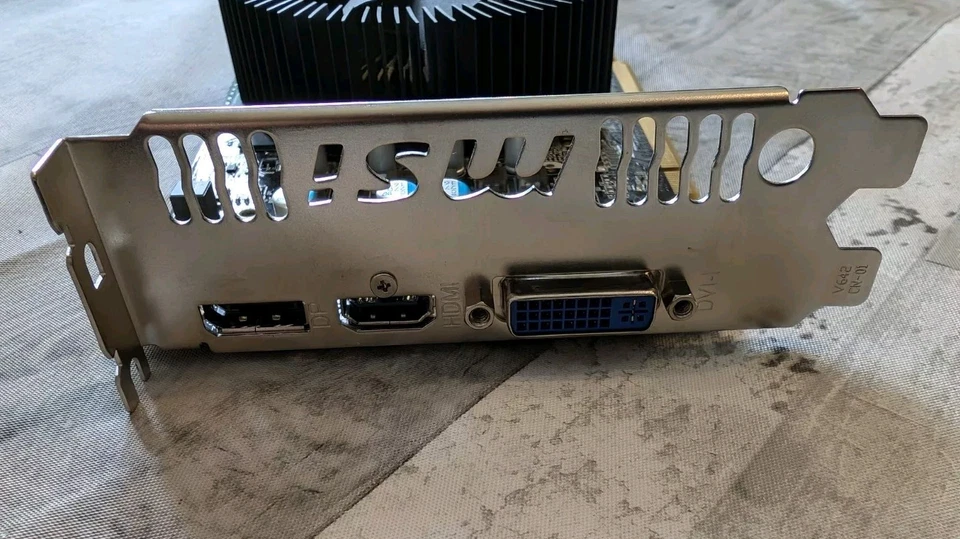 MSI Radeon HD6850 1GB GDDR5 GRAPHICS CARD #R6850-Pmd1gd5-DVI DP HDMI OUTPUT - Image 2 of 4