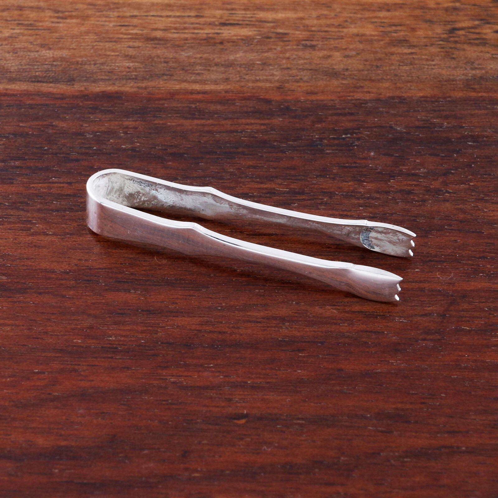 TIFFANY & CO AMERICAN MID-CENTURY MODERN STERLING SILVER SACCHARIN TONGS NO MONO