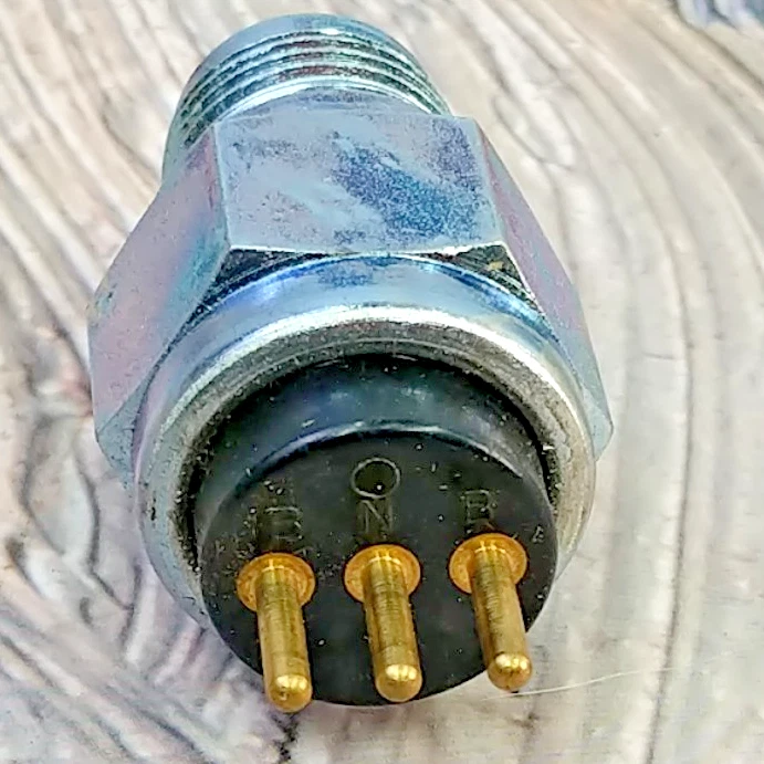 Interruptor de luz de respaldo de seguridad neutral Napa Echlin NS6562 para AMC Pacer Alliance Nuevo de Lote Antiguo Foto 4 de 4