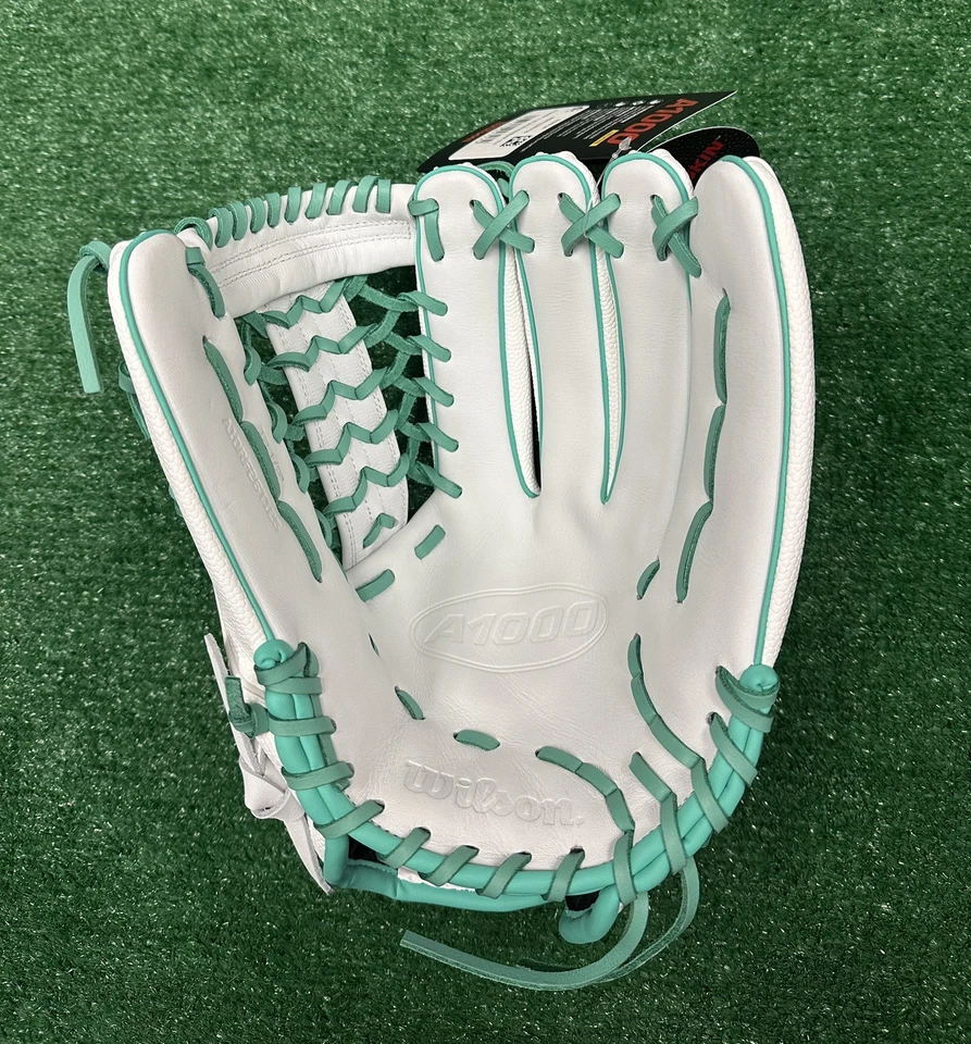 Luva de softbol Wilson A1000 12,5" T125 Outfield Fastpitch SuperSkin - Branca em perfeito estado - Imagem 2 de 4