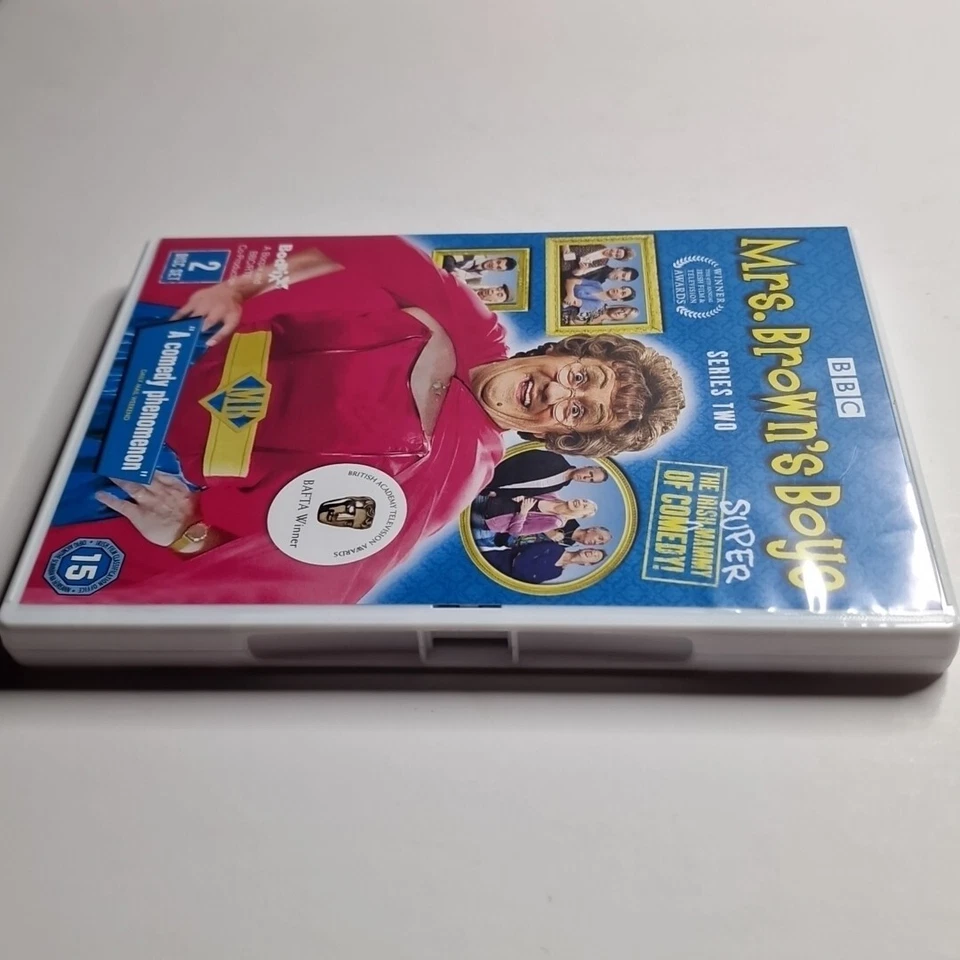 Mrs Brown's Boys: Series 2 (2 Disc DVD, 2012) Cert 15 Region 2 RTE Universal - Imagen 4 de 4