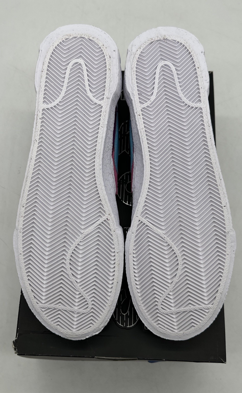 SACAI X NIKE Taglia 9 Nike KAWS x sacai x blazer basso viola crepuscolare