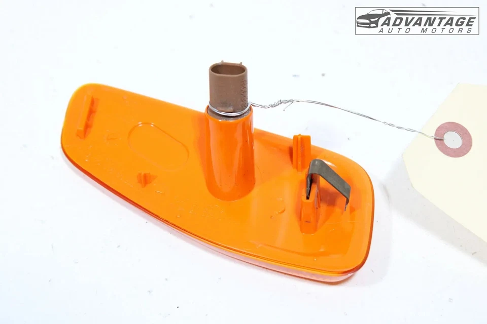 Jeep Renegade 2015-2023 delantero derecho pasajero guardabarros marcador luz lámpara OEM Foto 3 de 4