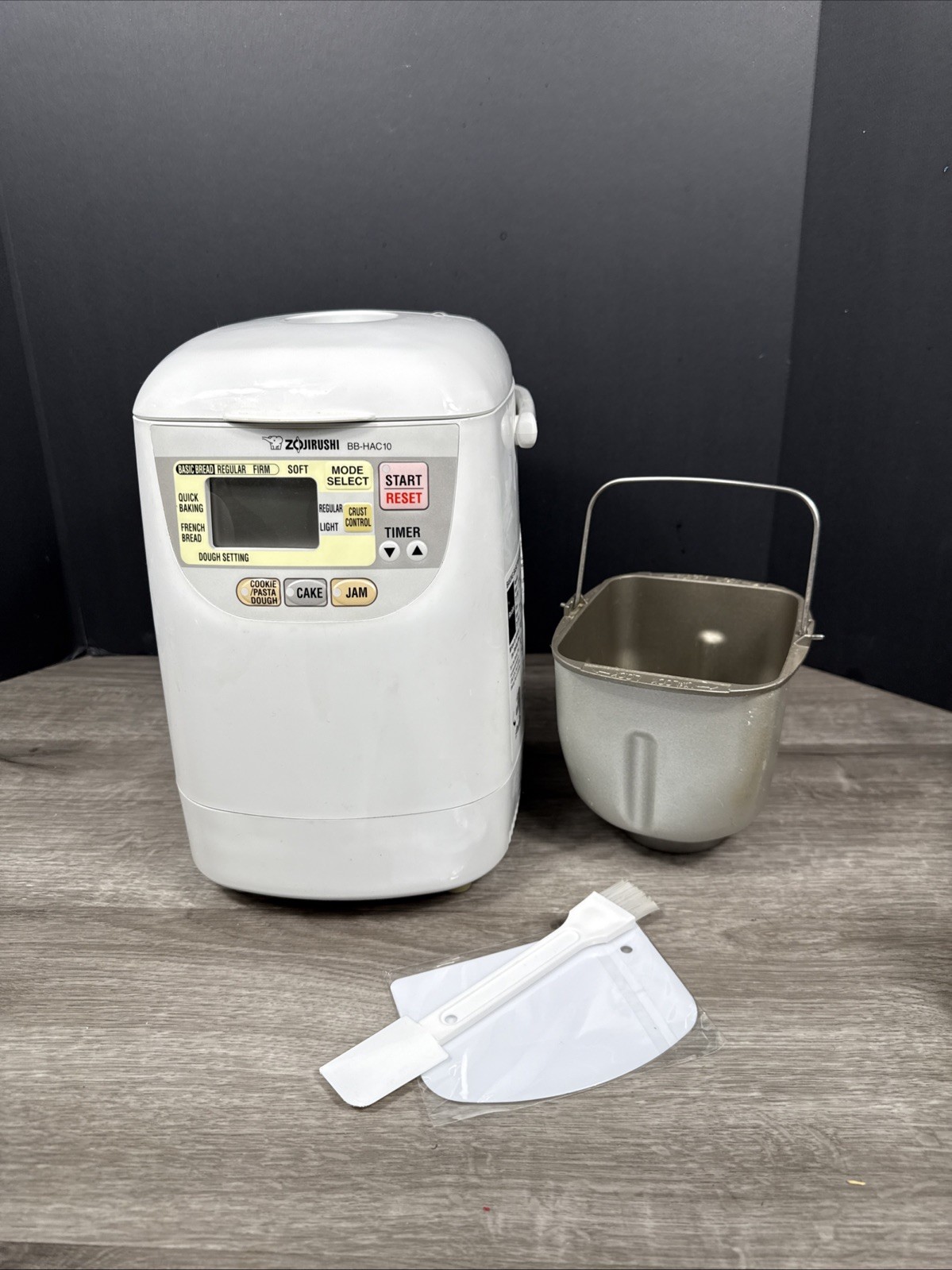 Zojirushi BB-HAC10 Home Bakery Programmable Mini Breadmaker