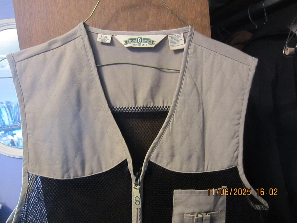 Shooting Vest Bob Allen Full Mesh Khaki Sz L/ XL Waist Adjust Hunting R or L han - Image 4 of 4