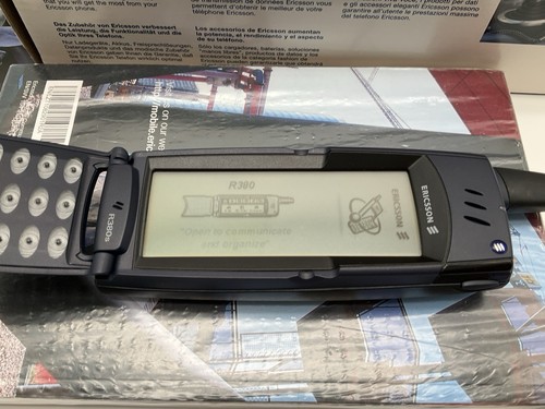 Teléfono móvil Ericsson R380s vintage defectuoso para aficionados - Imagen 11 de 16