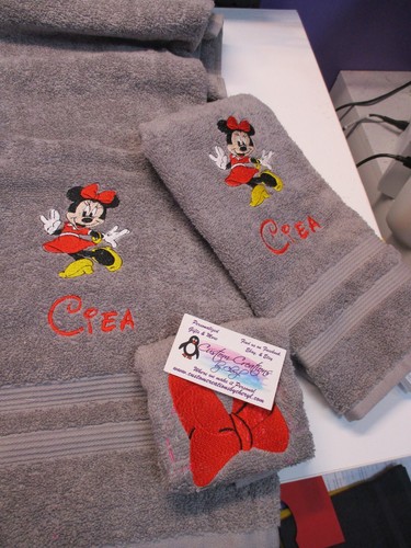 Personalisiertes 3-teiliges Badetuch-Set Minnie Mouse Tanzen Ihre Farbwahl - Bild 6 von 9