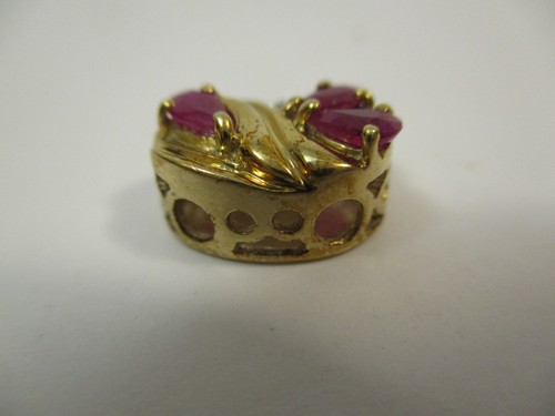 Vintage 10K Yellow Gold Oval Pendant Genuine Rubies Teardrop Cut - Picture 6 of 9