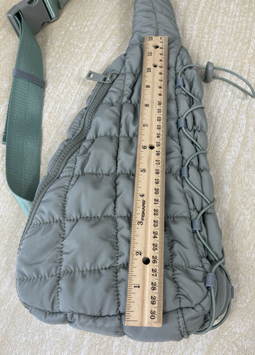 Do Everything in Love adjustable Buckle Strap Quilted Sling Fanny Pack Bag - Picture 6 of 12