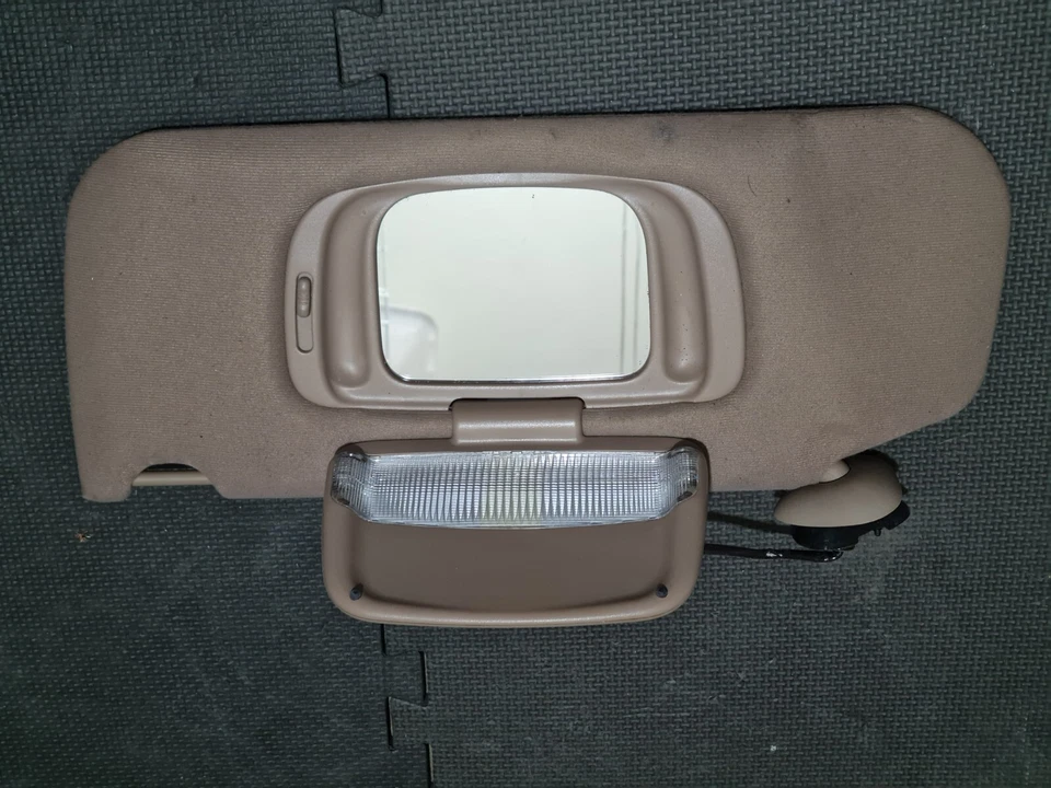 Driver Sun Visor Illumination Fits 00-02 LINCOLN LS 141678 Foto 3 de 4