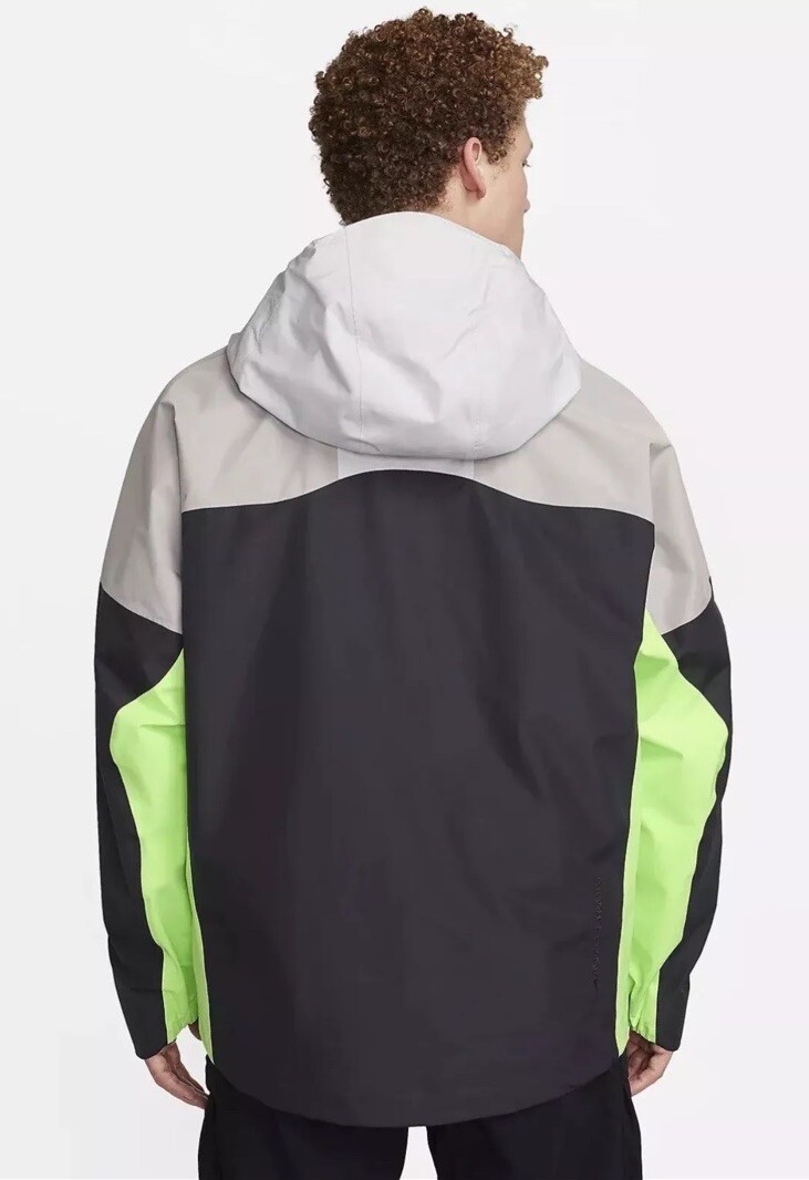 Nike ACG Chain of Craters Gore-Tex Size L Large Storm-FIT
