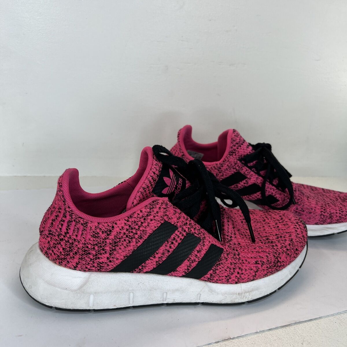 prb 698001 adidas