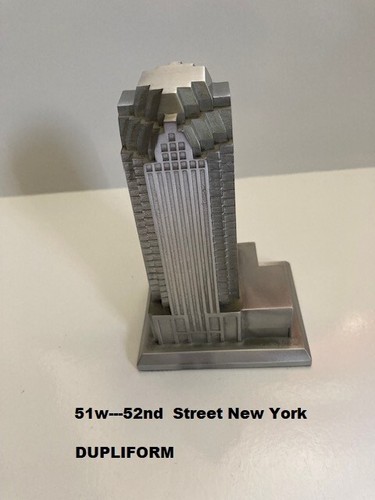 Collectible Souvenir Model Building - Picture 2 of 7