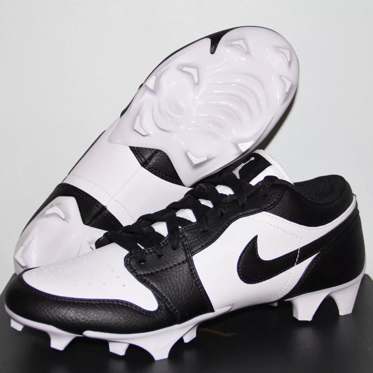 Jordan 1 hotsell football cleats low