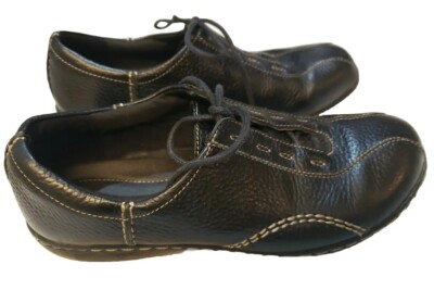 CLARKS Women's Black Tumbled Leather Casual Lace Up Euro Style Flats Size 8M EUC