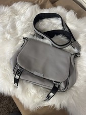 Graue No Name Handtasche (viele Innentaschen)