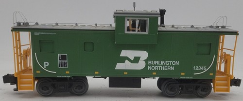 Lionel 6-85072 O Burlington Northern Wide Vision Caboose con cámara #12345 | Condition: Used