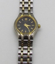Vintage Citizen 5920-T37760 Black Dial Two Tone Ladies 17mm Quartz Wrist Watch