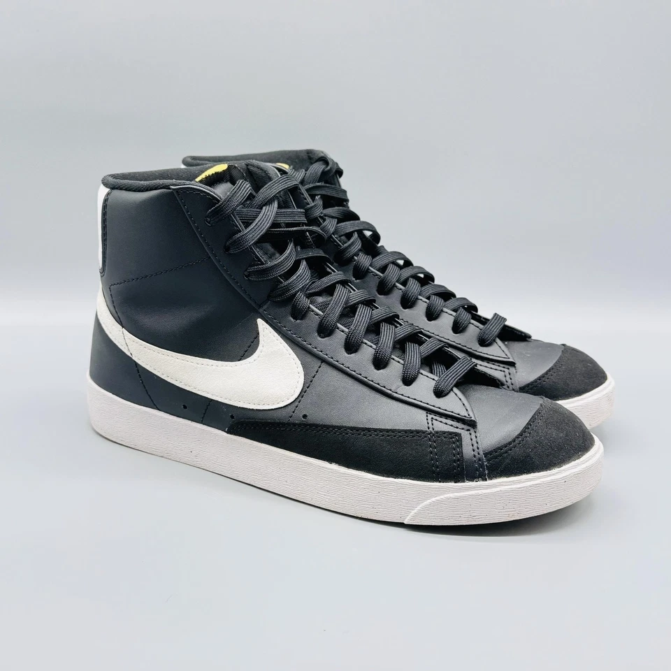 Nike Shoes Womens 11 Black White Leather Blazer Mid 77 High Top Skate Sneakers - Image 2 of 4